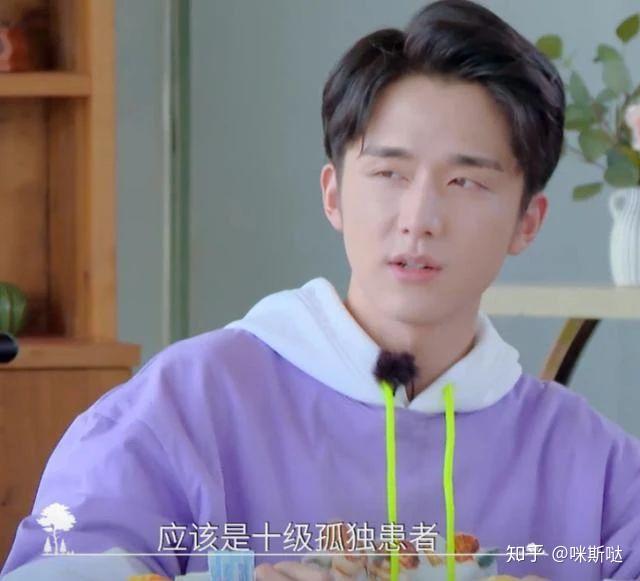郑爽与张新成，星光交汇的最新访谈揭秘